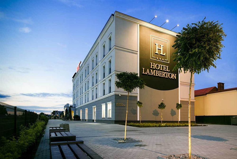 Hotel Lamberton Oltarzew Exterior photo